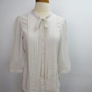 B B Dakota Blouse White Size Medium Long Sleeves Snaps Closure Neck Tie